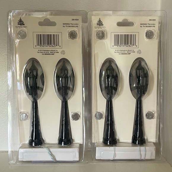 Lemax/Enchanted Forest Streetlamps NEW (2) 2 pack - Picture 2 of 3